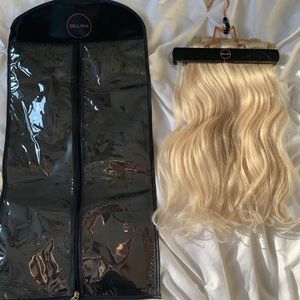 Bellami tape in hair extensions and case